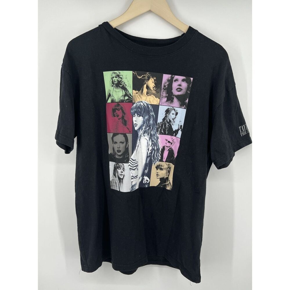 Taylor Swift Eras Tour Black Graphic Concert T-shirt Size Large